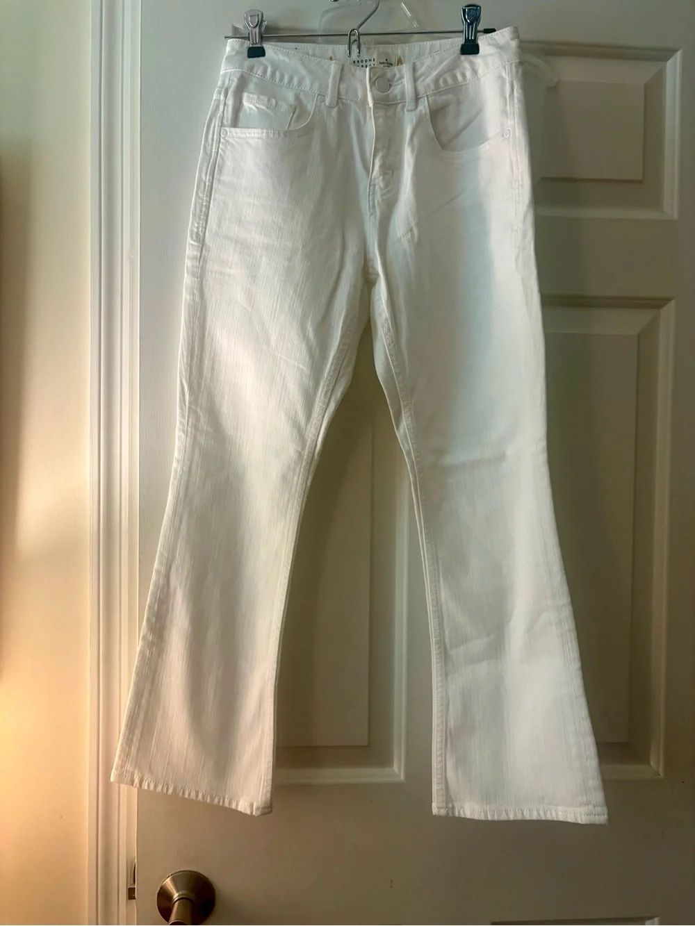 NWT $158 Kate Spade Broome Street Women's  White Bootcut Jeans Size 25